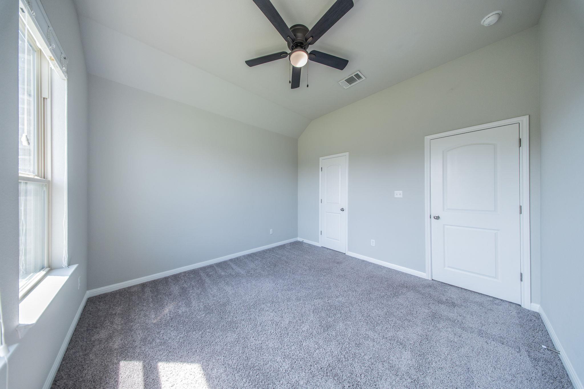 533 Founders Rdg Property Photo 20