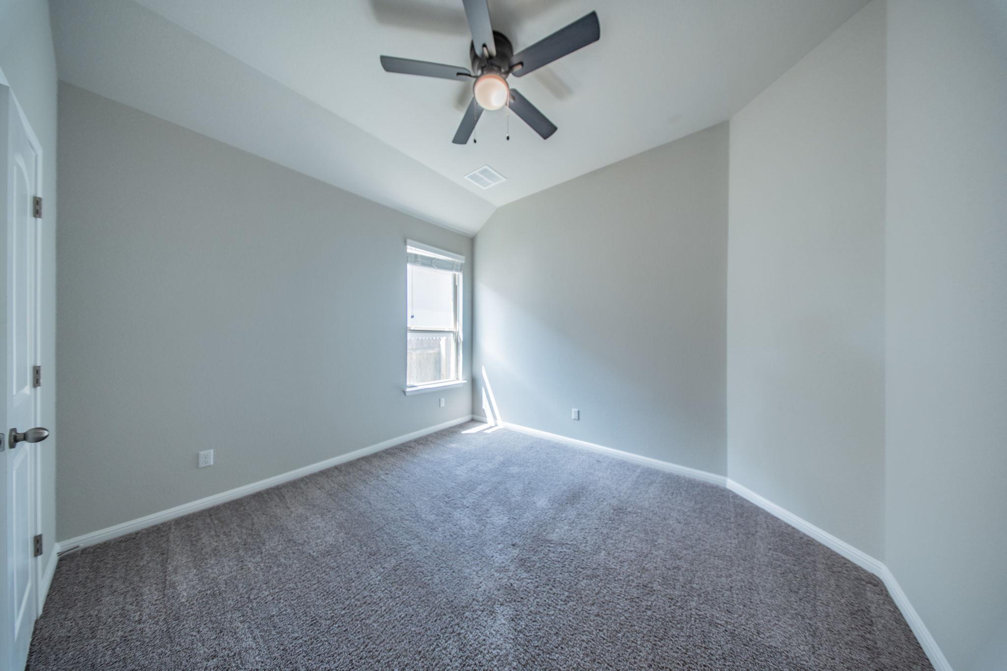 533 Founders Rdg Property Photo 21