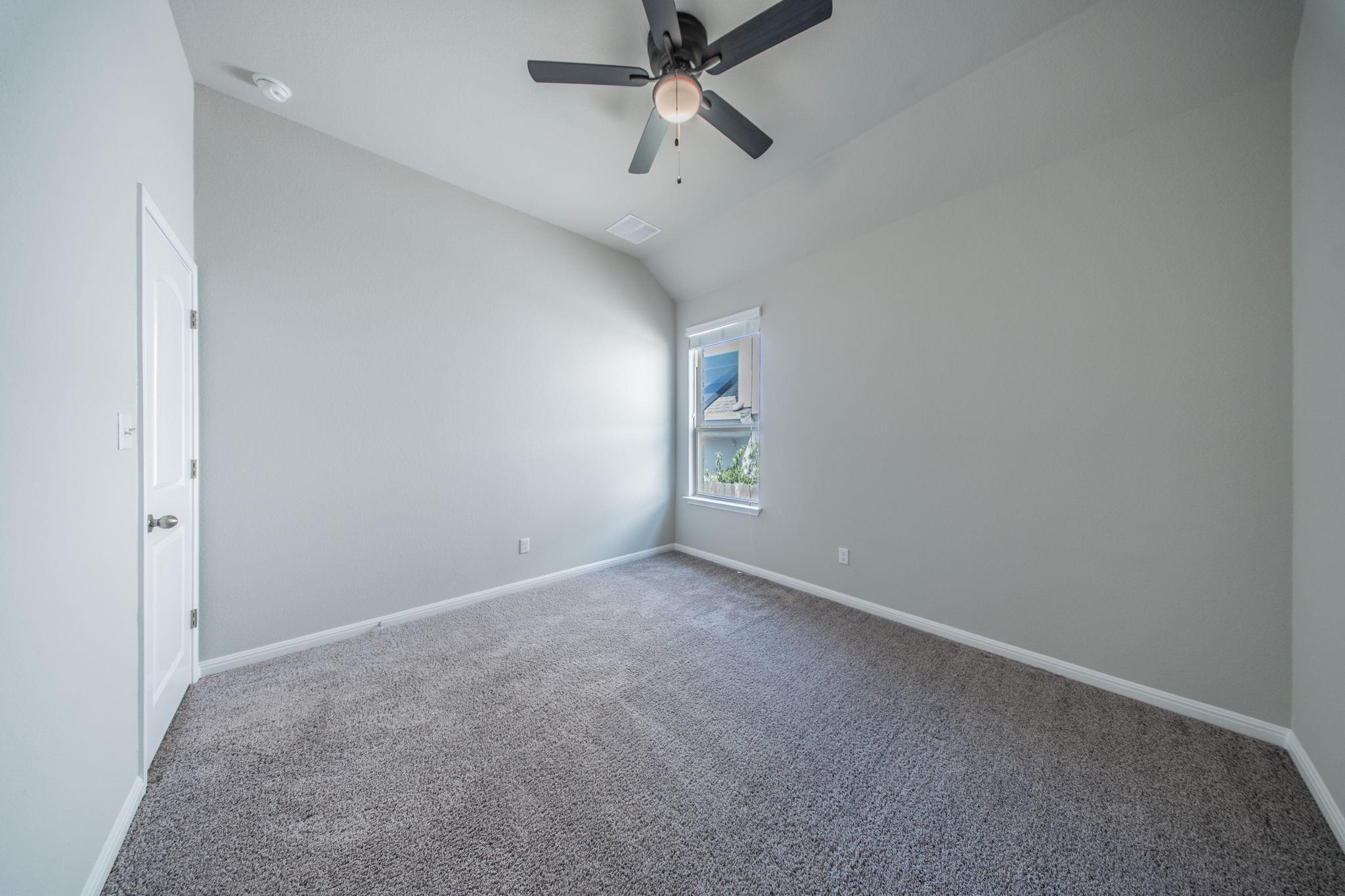 533 Founders Rdg Property Photo 26