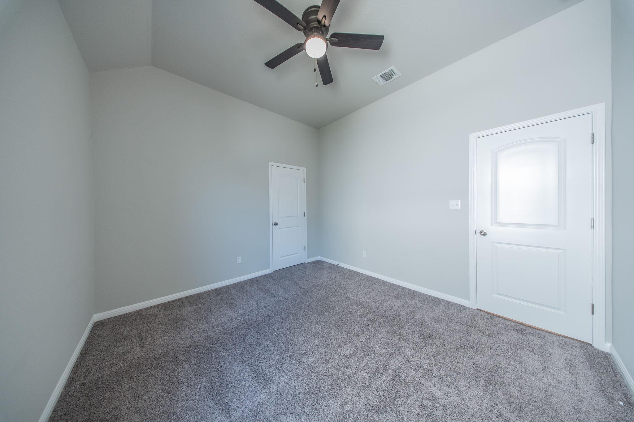 533 Founders Rdg Property Photo 27