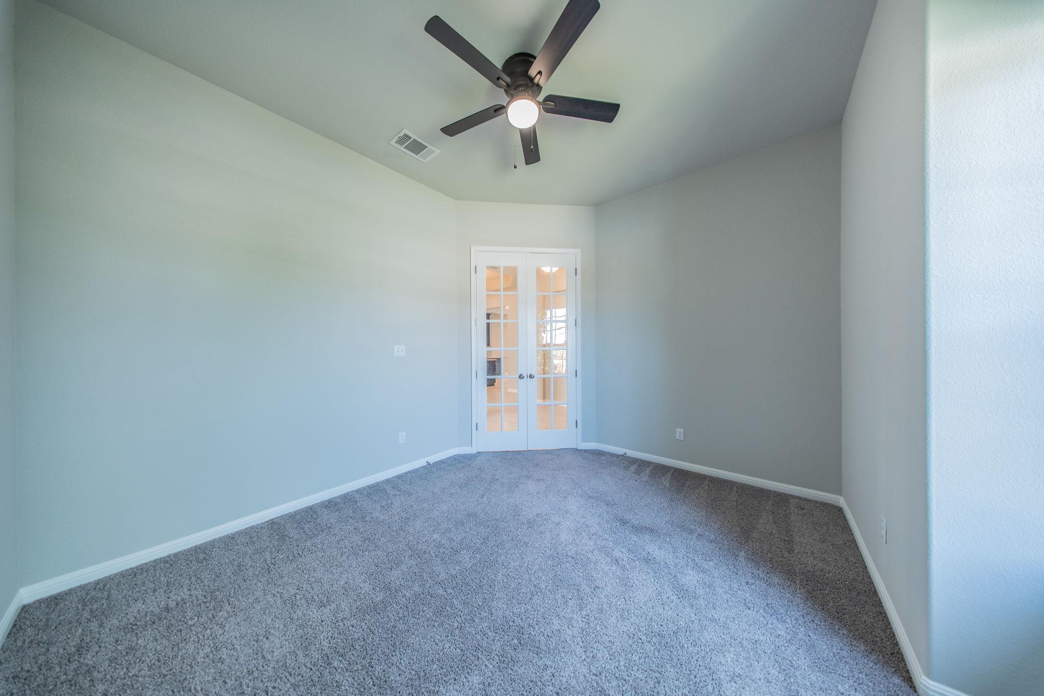 533 Founders Rdg Property Photo 34