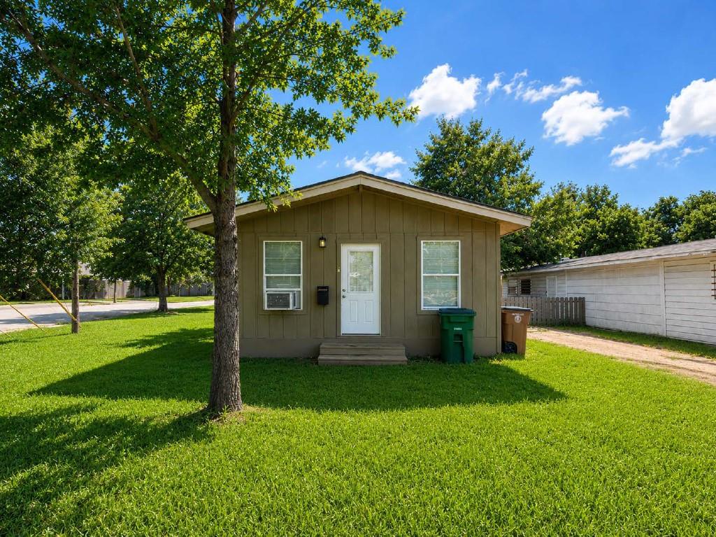 610 Gunter St Property Photo 1