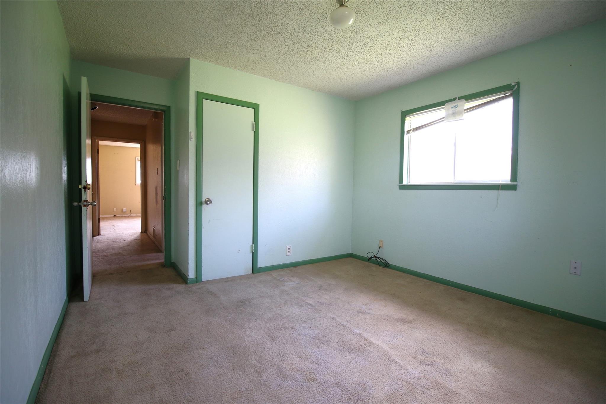 2810 Inwood Rd Property Photo 14