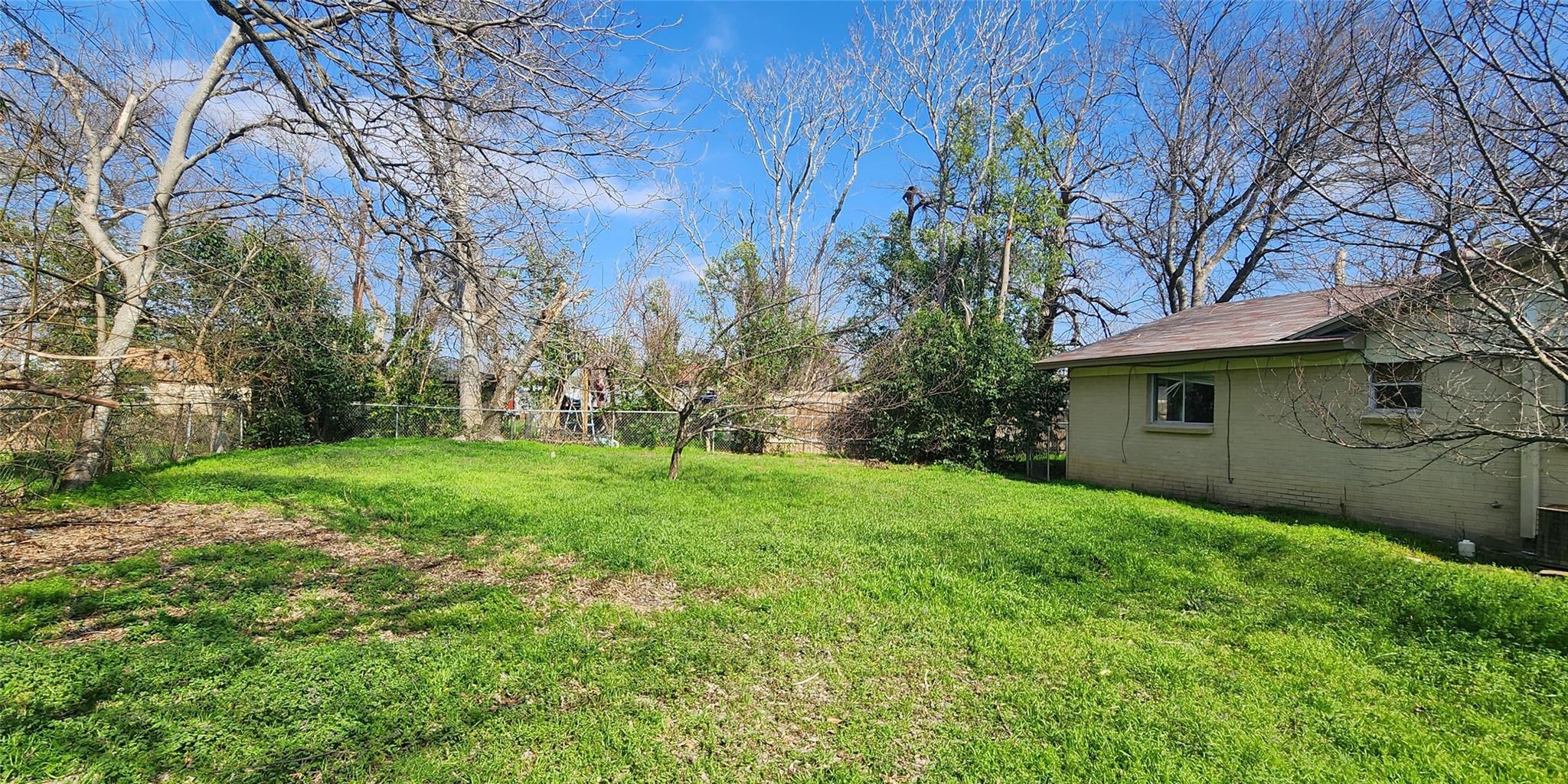 2810 Inwood Rd Property Photo 23