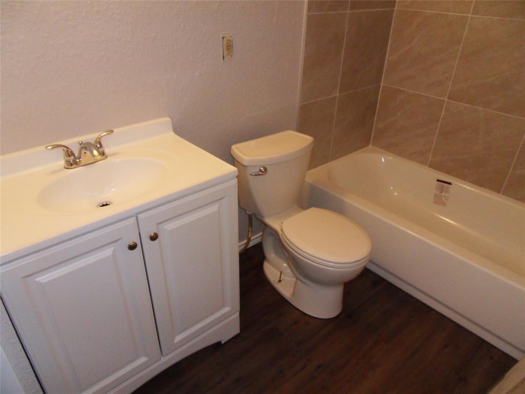 811 Sirocco Dr Property Photo 6