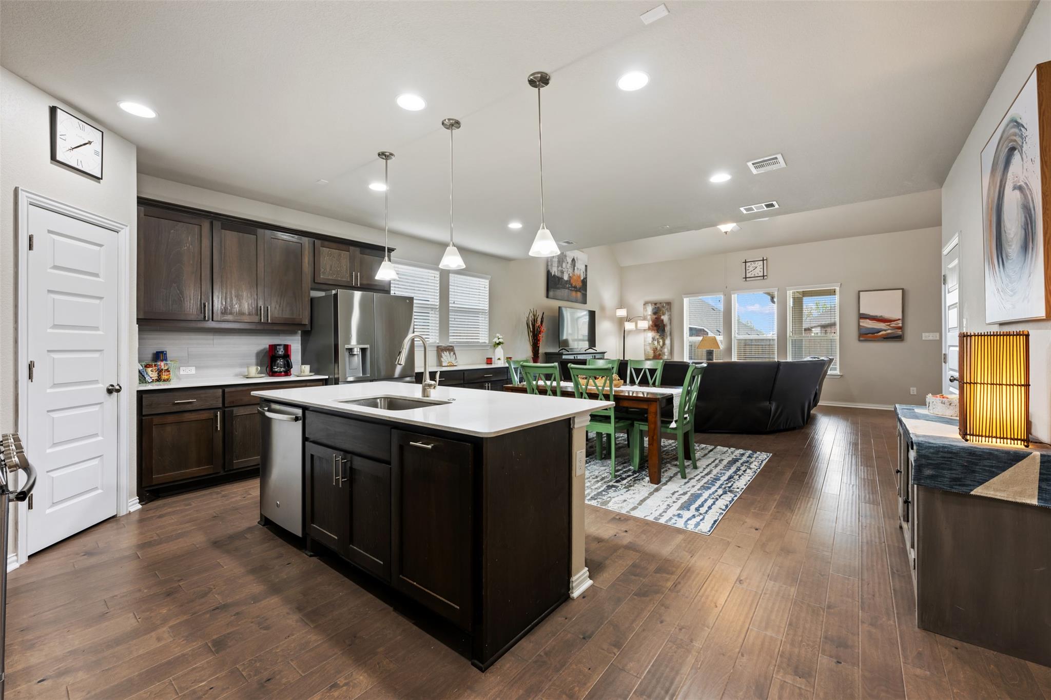 2208 Bonavista Way Property Photo 15
