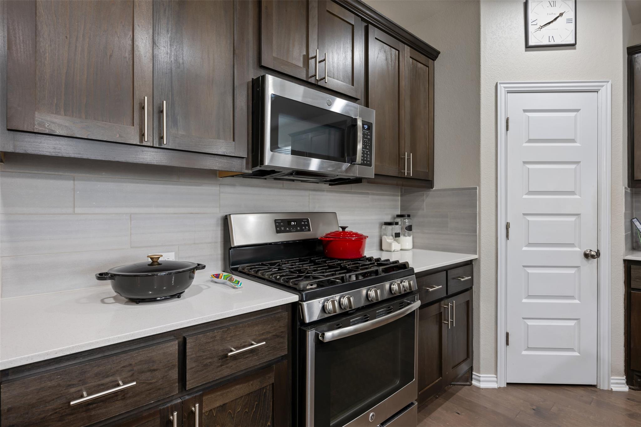 2208 Bonavista Way Property Photo 17