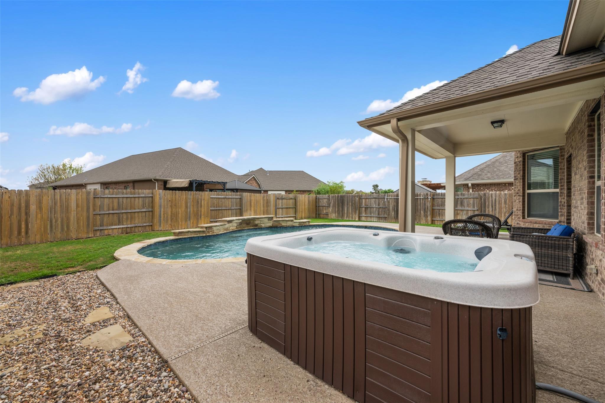 2208 Bonavista Way Property Photo 40