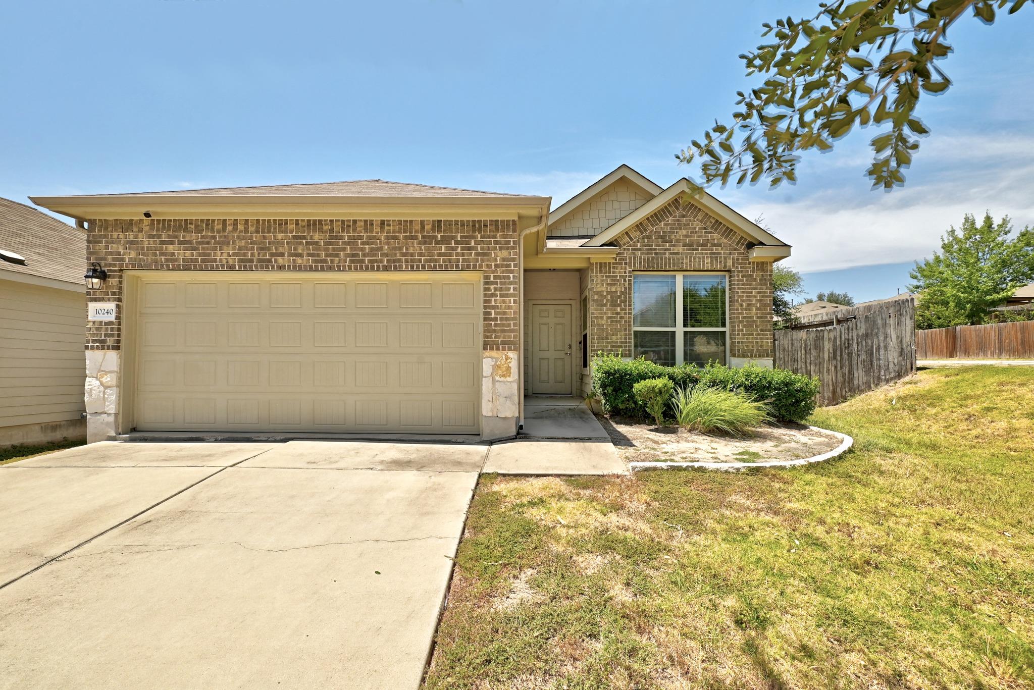 10240 Crescendo Ln Property Photo 2