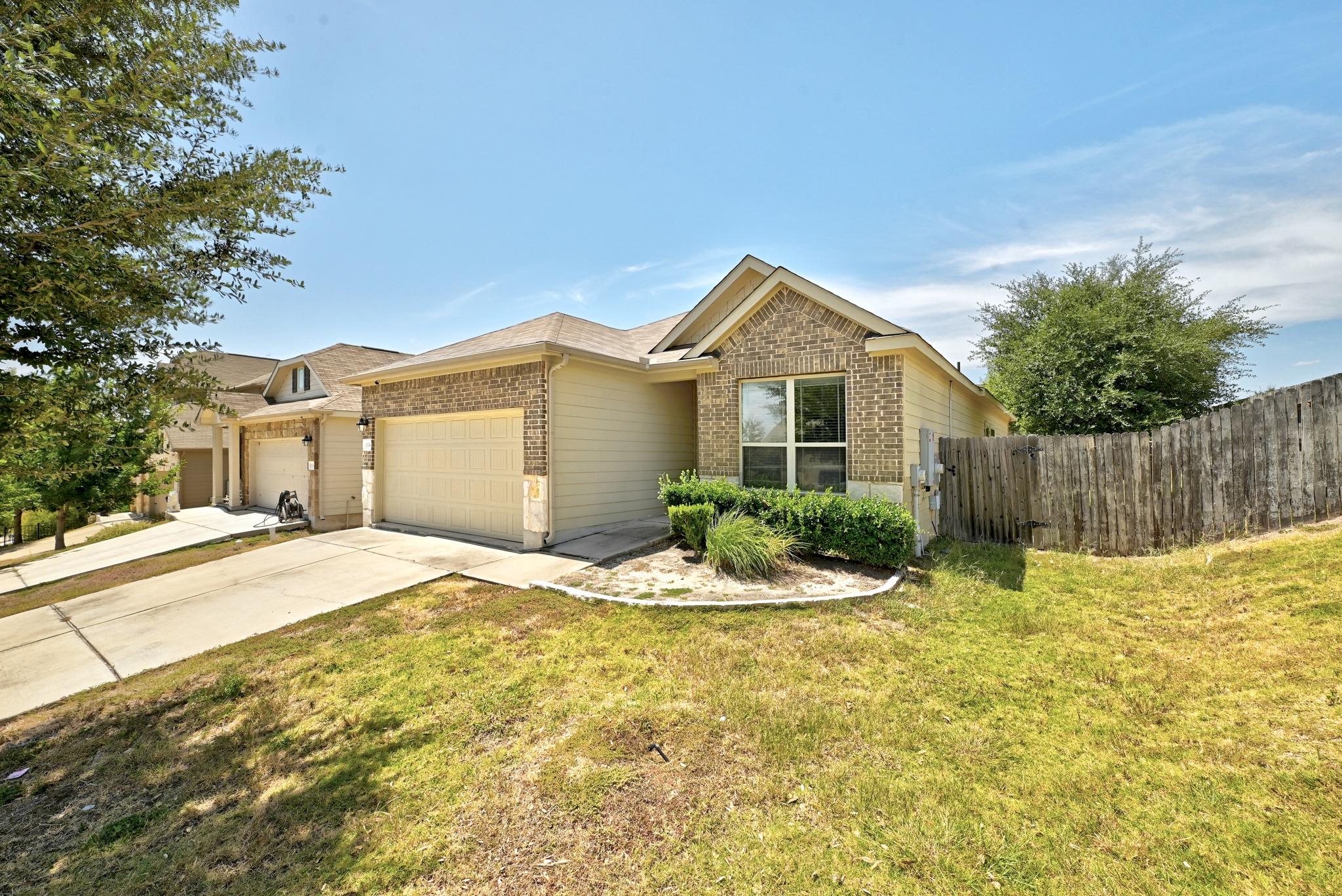 10240 Crescendo Ln Property Photo 4