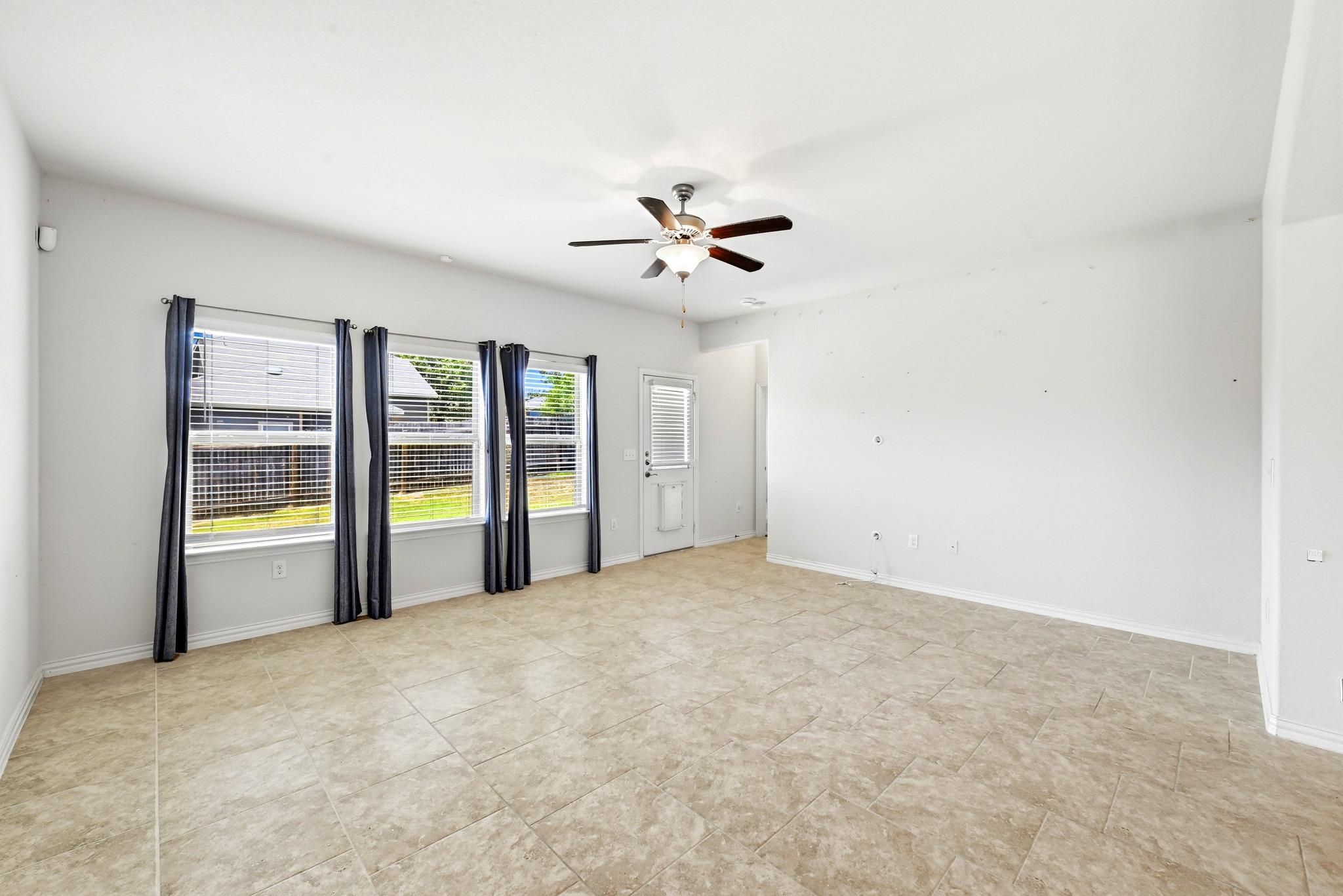 10240 Crescendo Ln Property Photo 8
