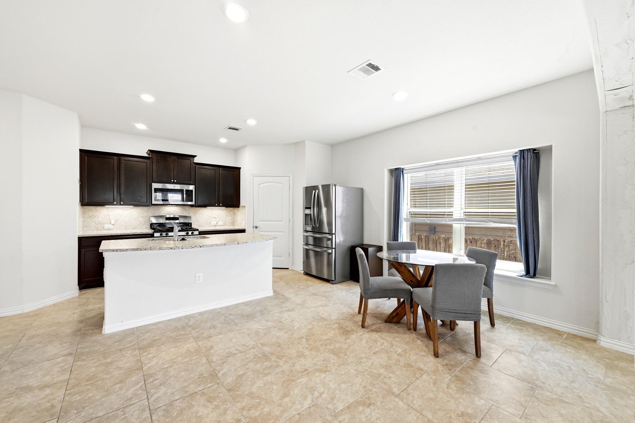 10240 Crescendo Ln Property Photo 9