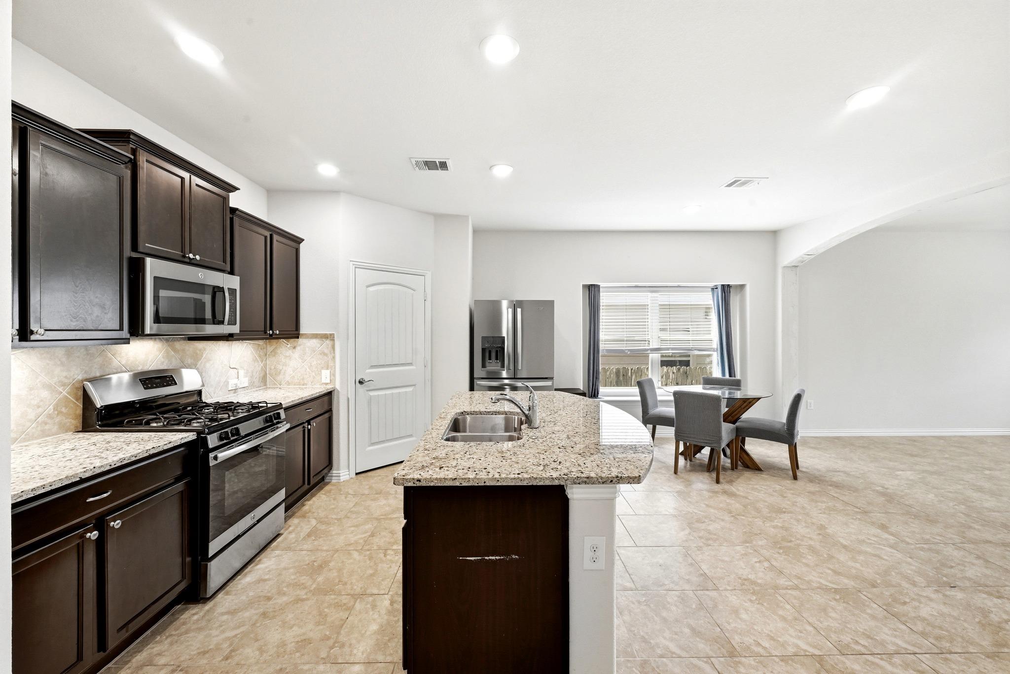 10240 Crescendo Ln Property Photo 13