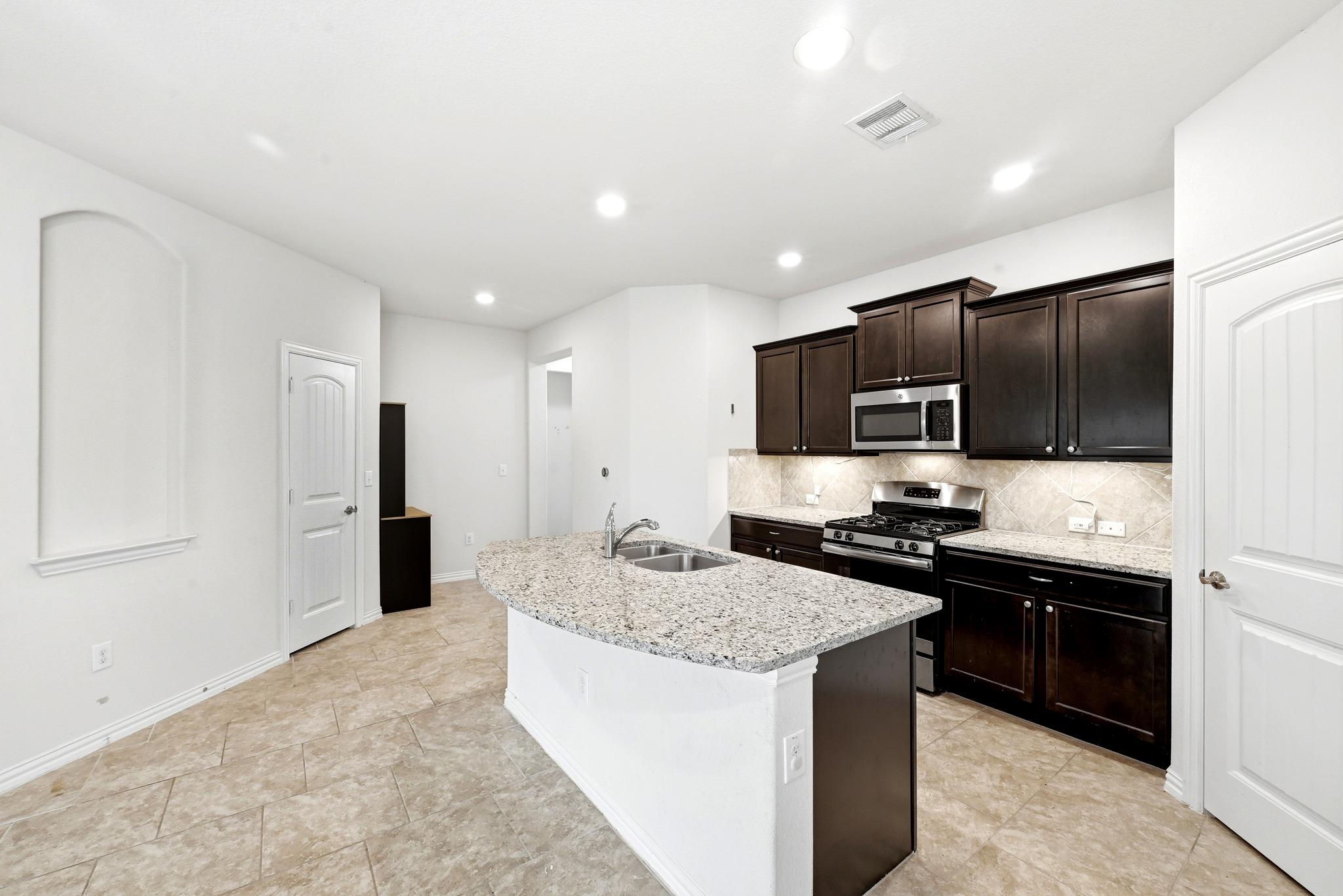 10240 Crescendo Ln Property Photo 14