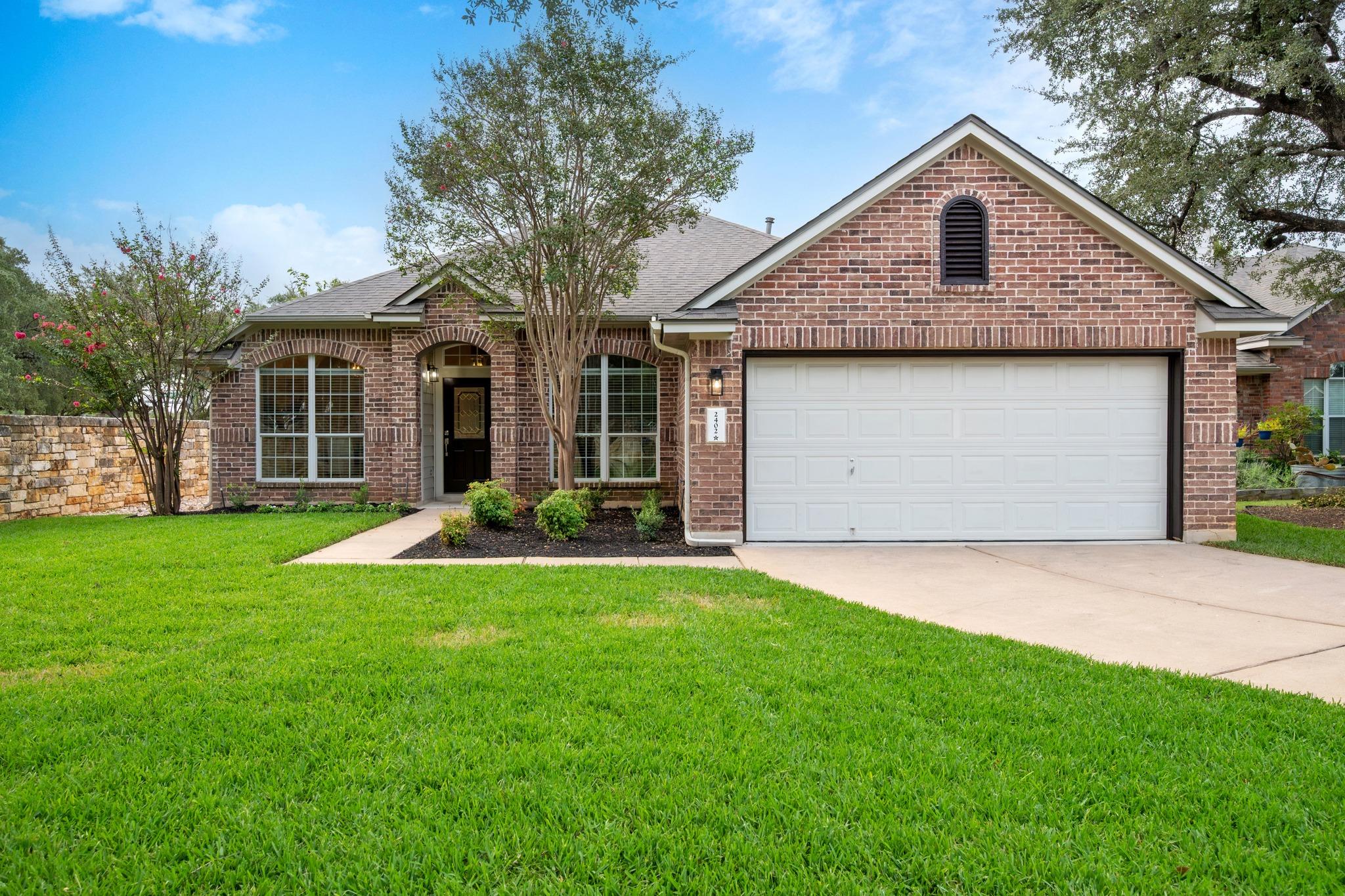 2402 Powderham Ln Property Photo 1