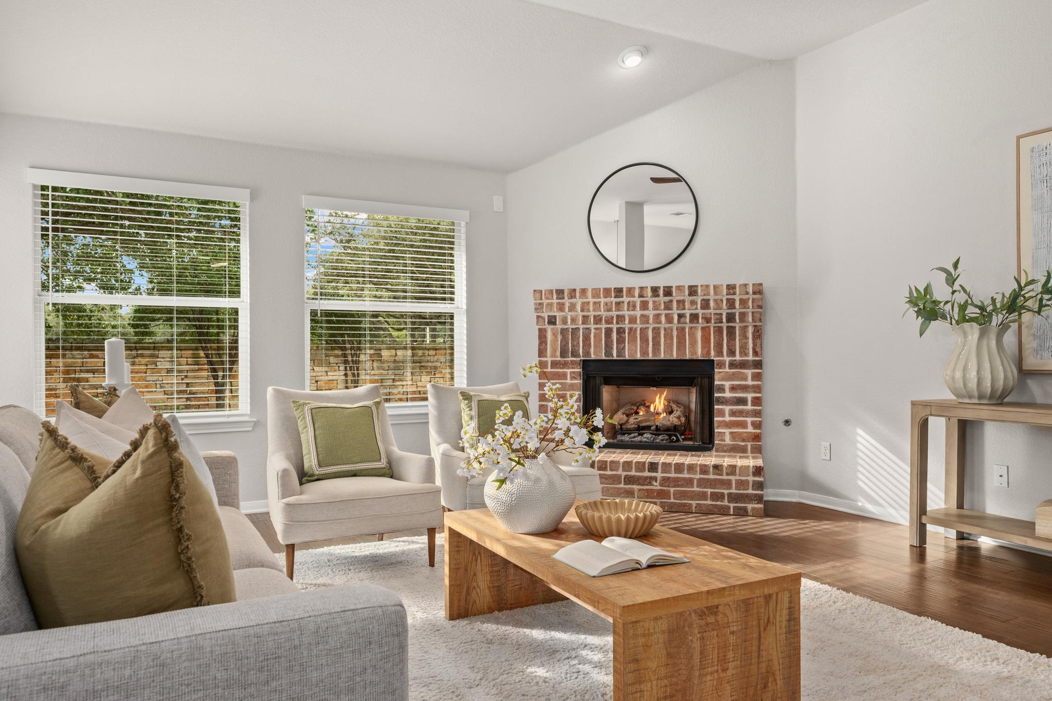 2402 Powderham Ln Property Photo 10