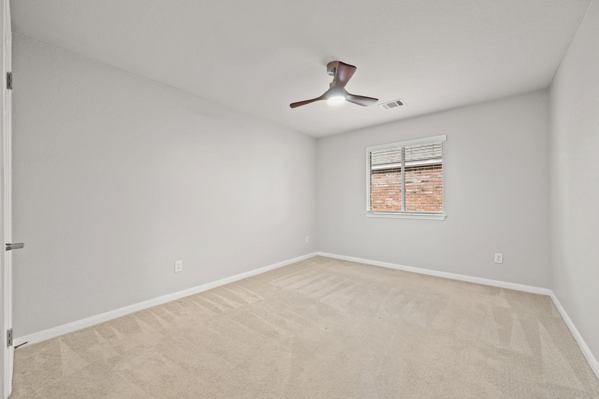 2402 Powderham Ln Property Photo 23