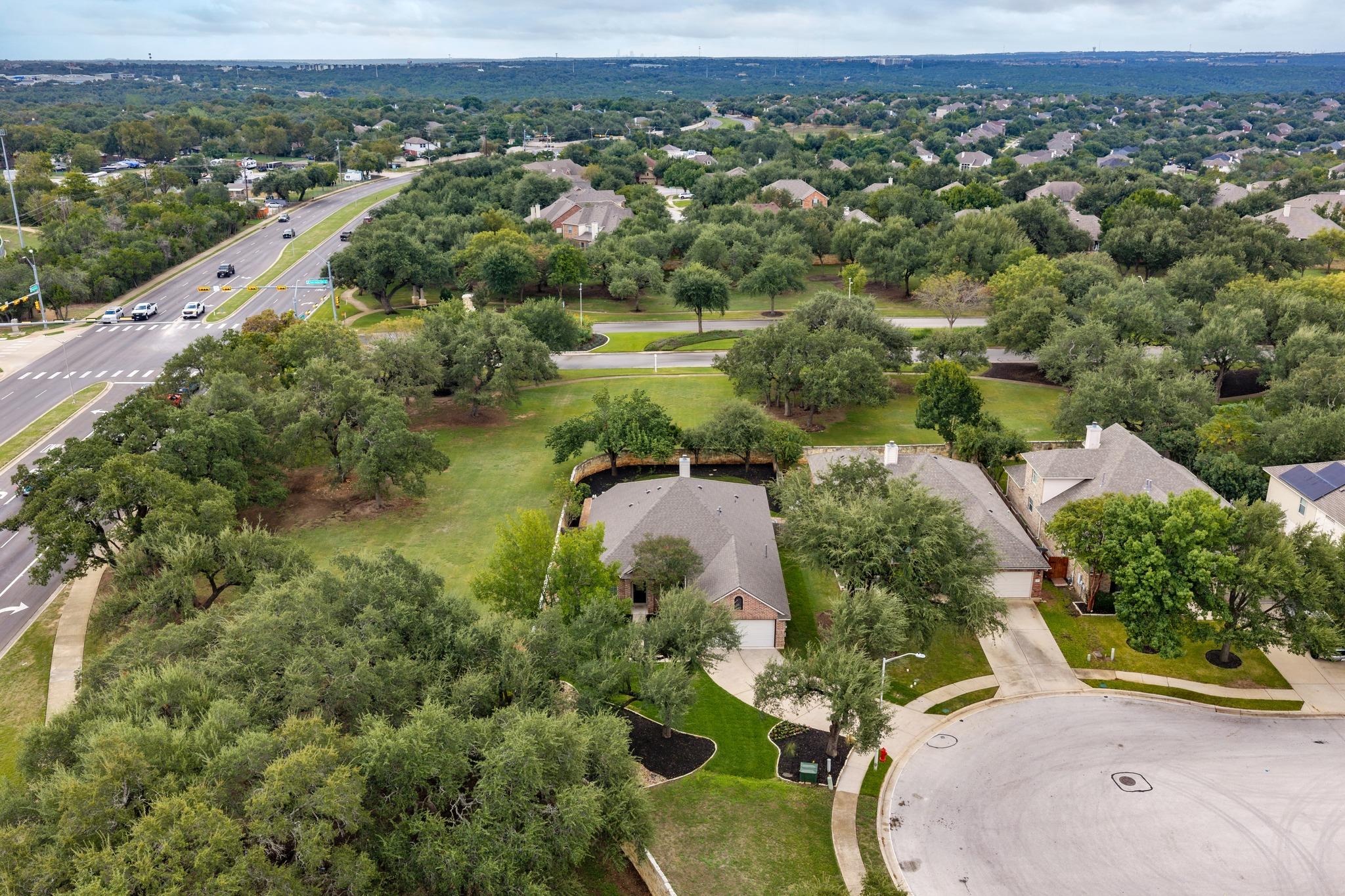 2402 Powderham Ln Property Photo 31