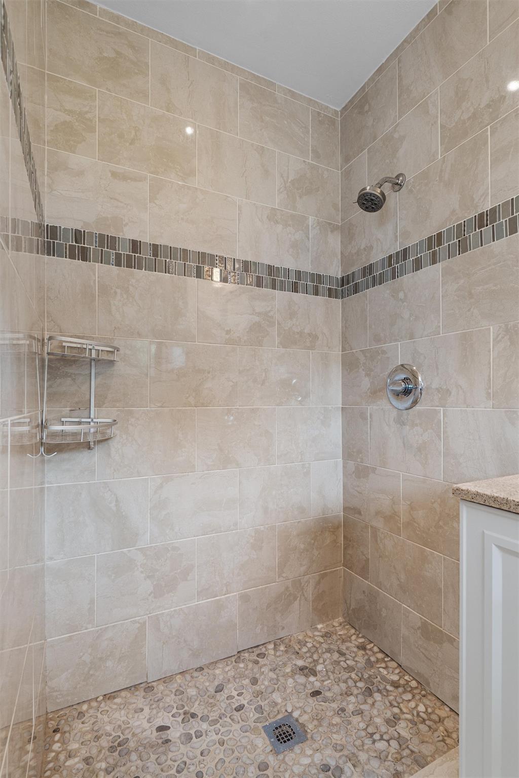 7808 Northwest Dr Property Photo 18