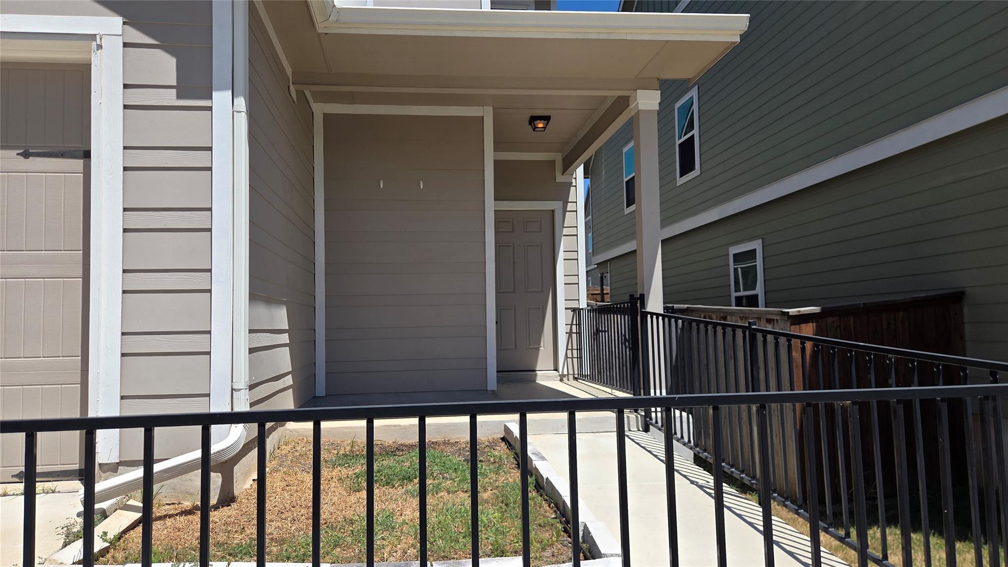 249 Red Buckeye Loop Property Photo 2