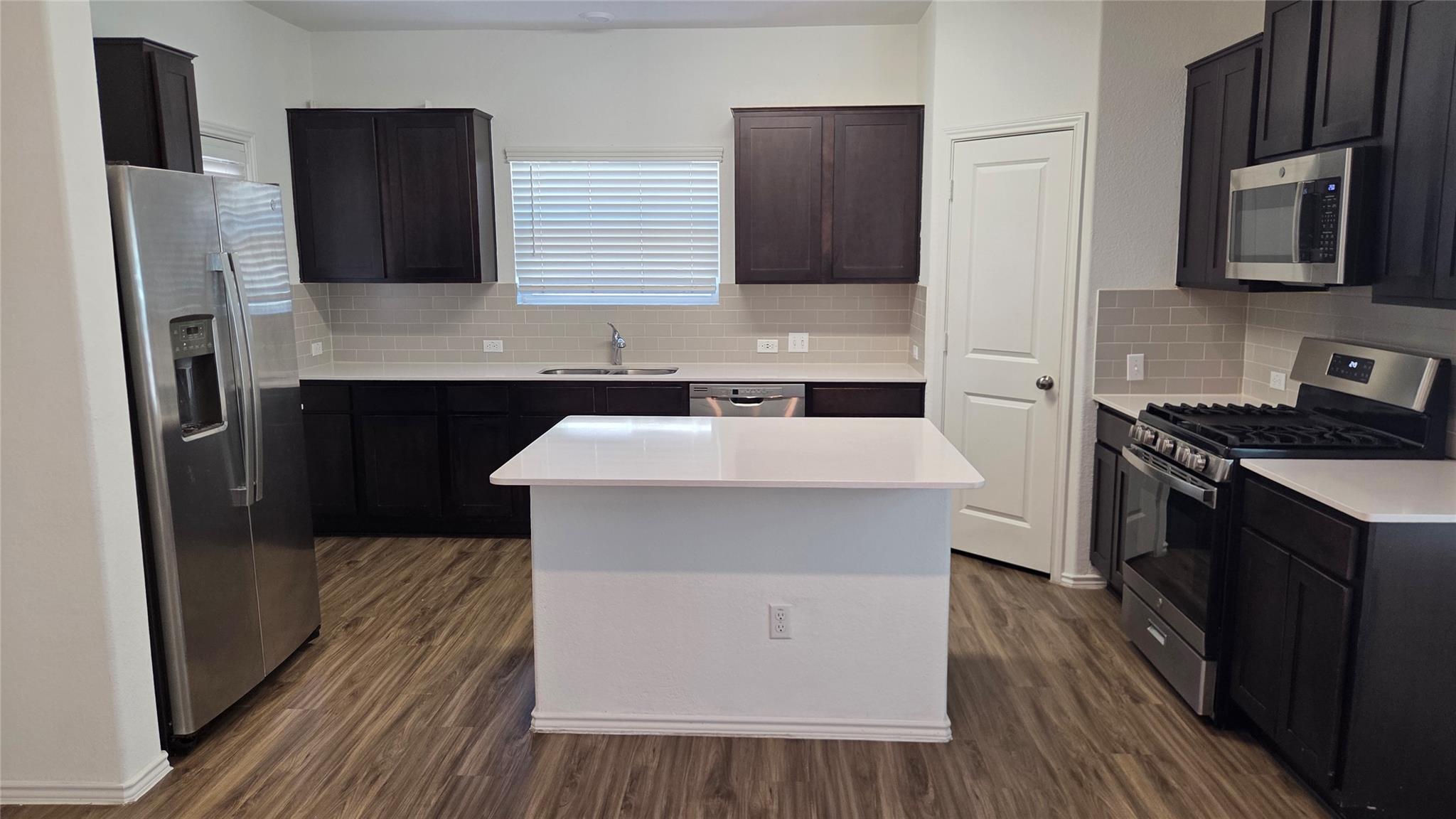 249 Red Buckeye Loop Property Photo 6