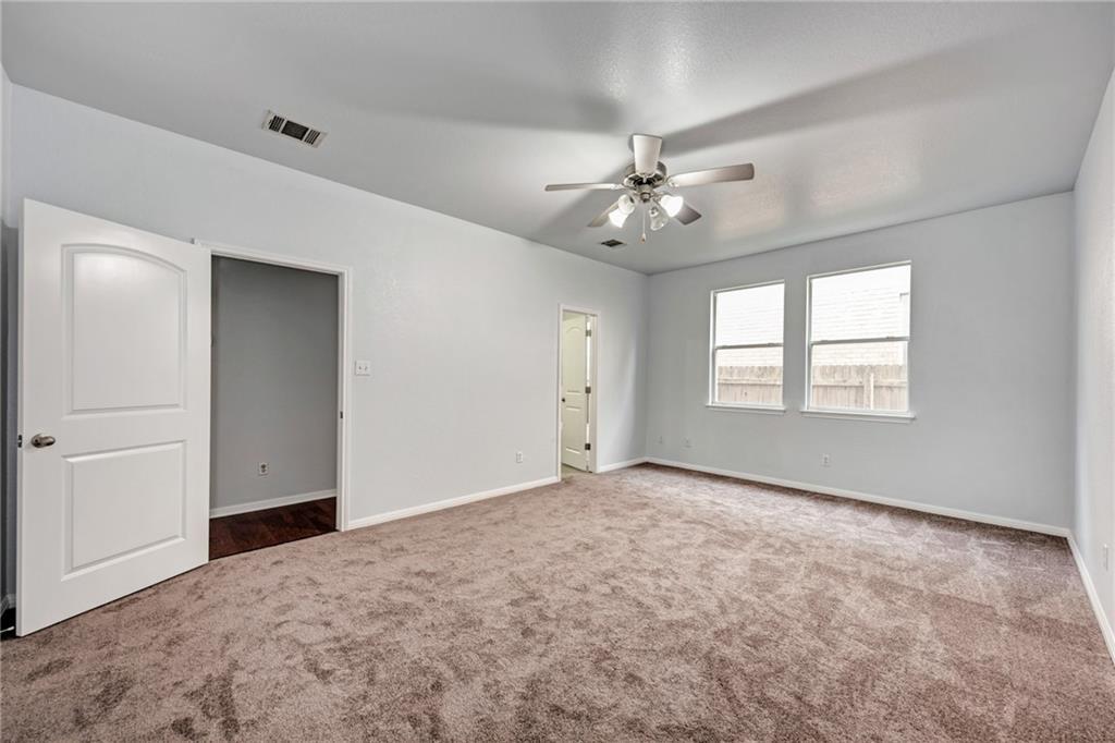 604 Spanish Oak Ter Property Photo 17