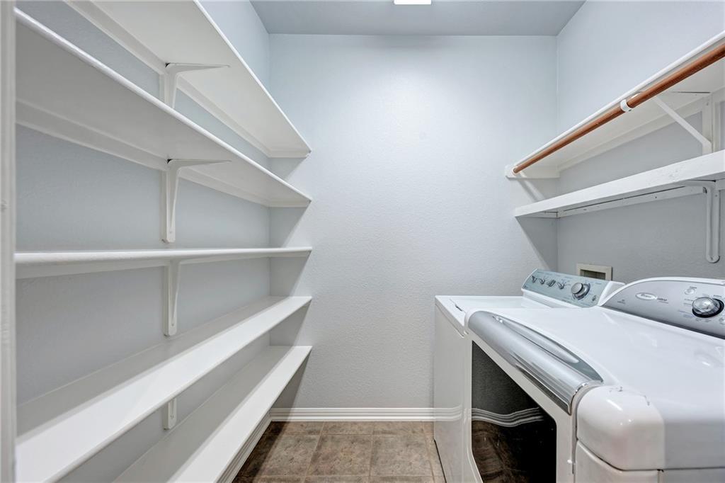 604 Spanish Oak Ter Property Photo 32