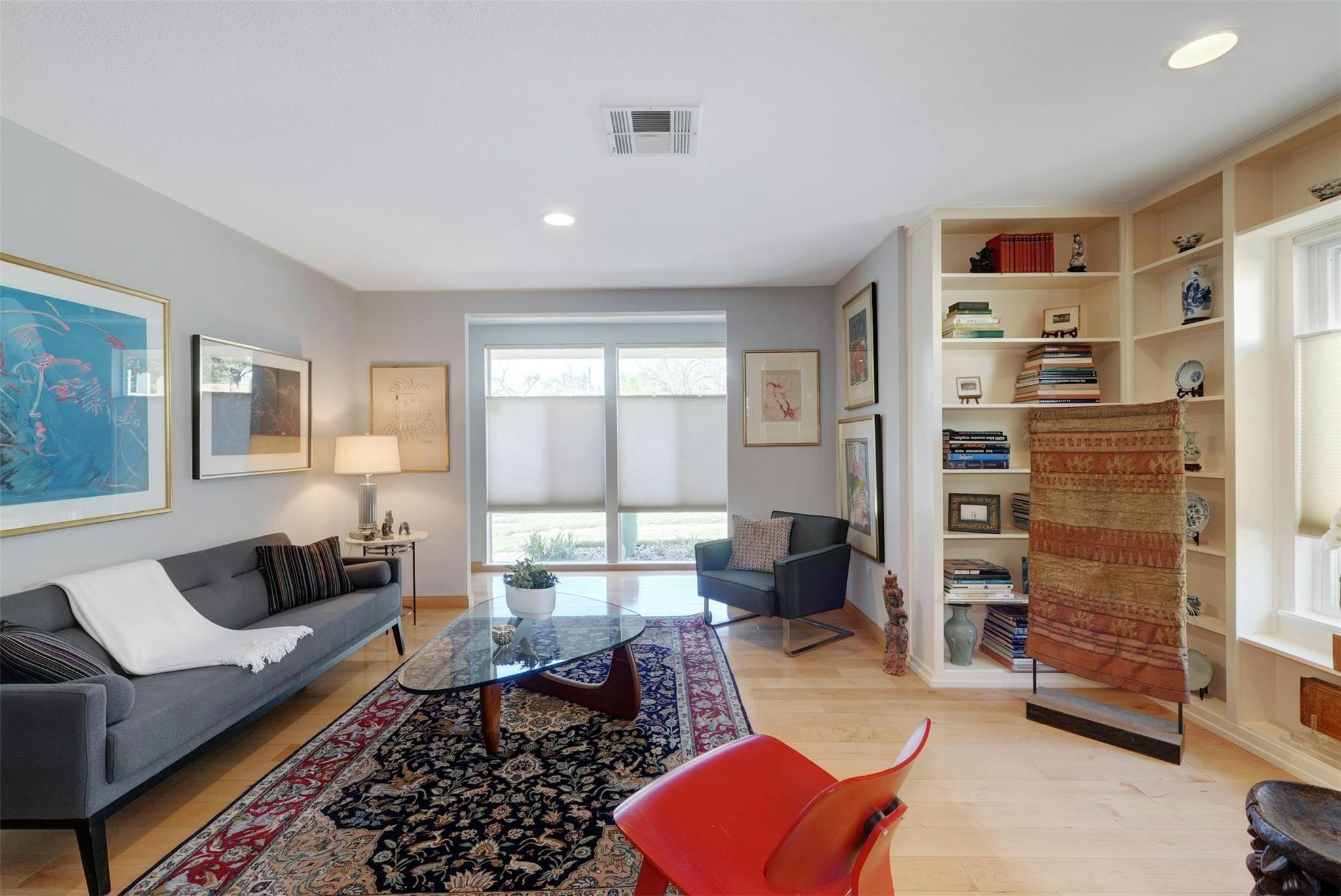1302 Berkshire Dr Property Photo 6