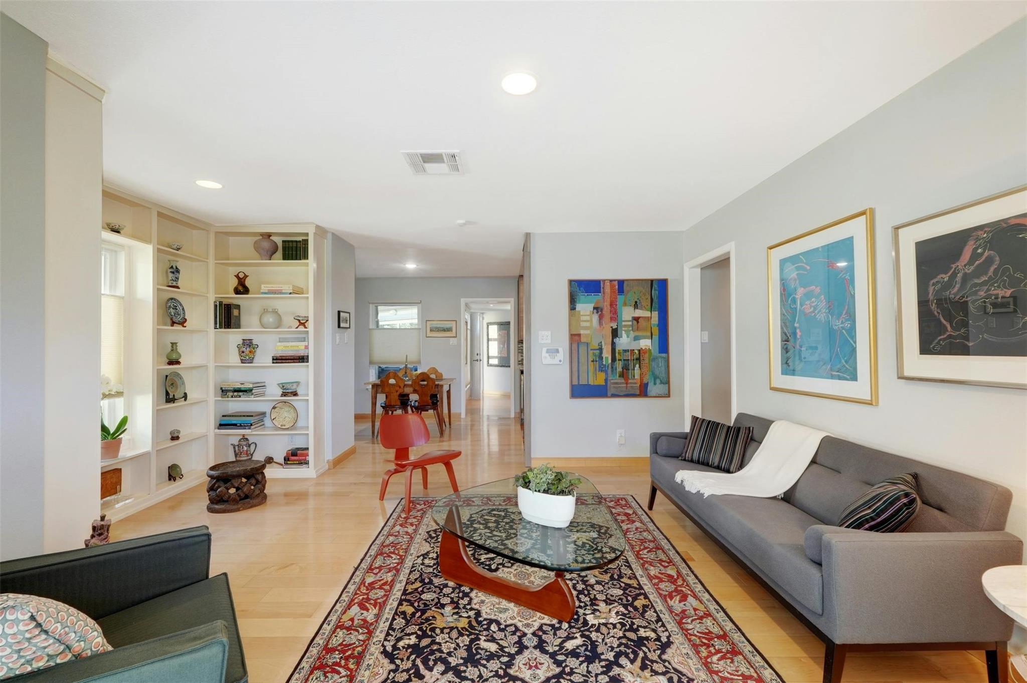 1302 Berkshire Dr Property Photo 8