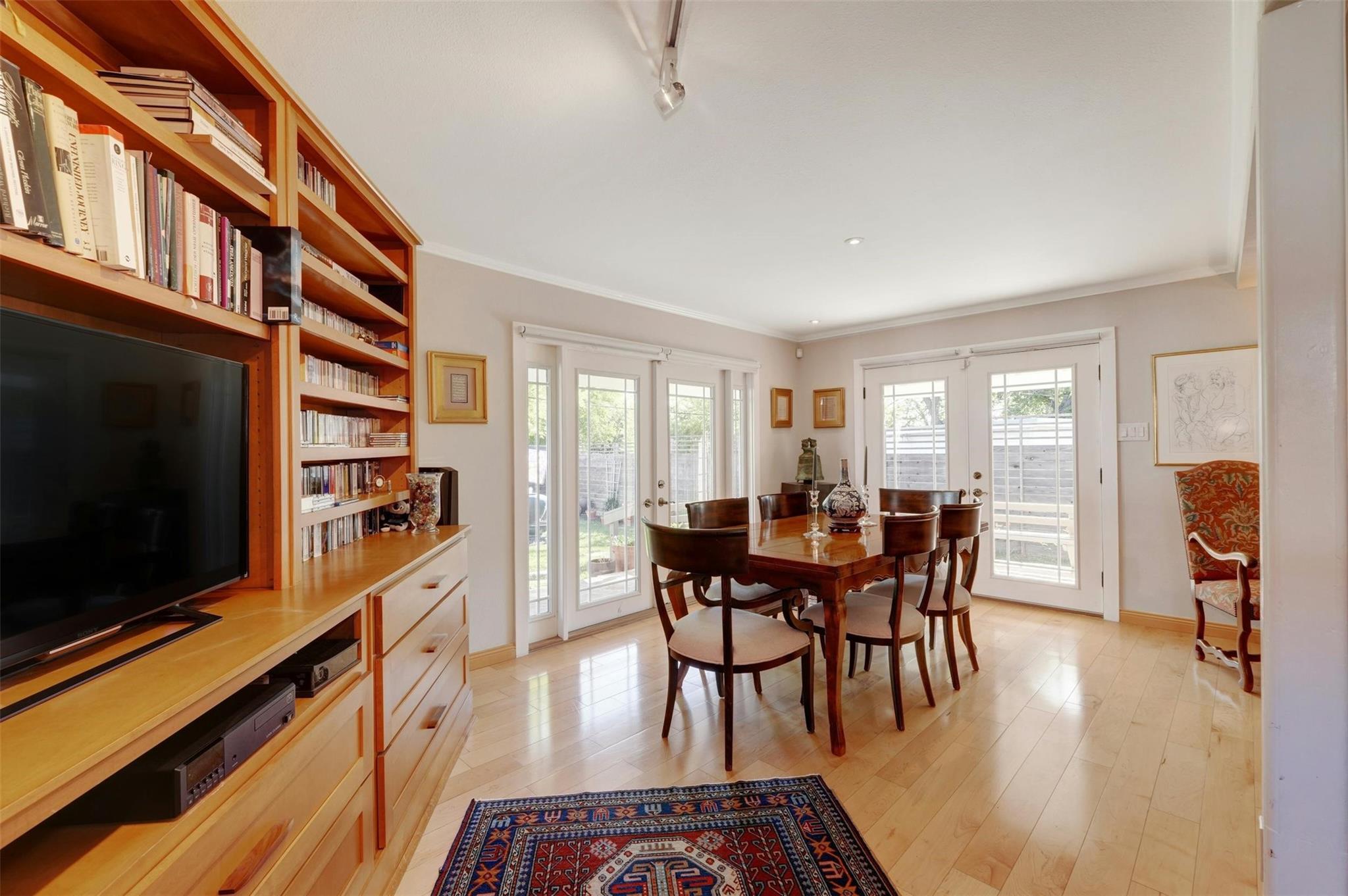 1302 Berkshire Dr Property Photo 15