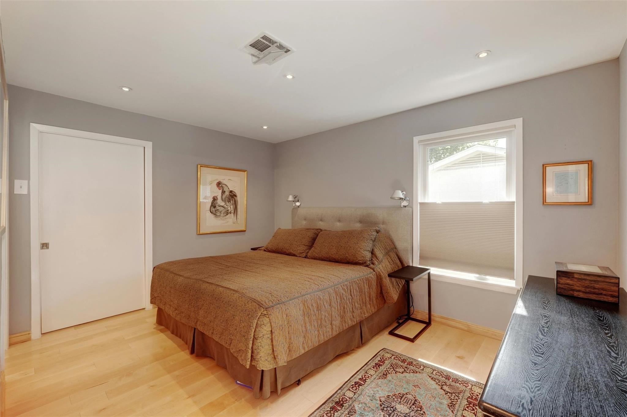 1302 Berkshire Dr Property Photo 18