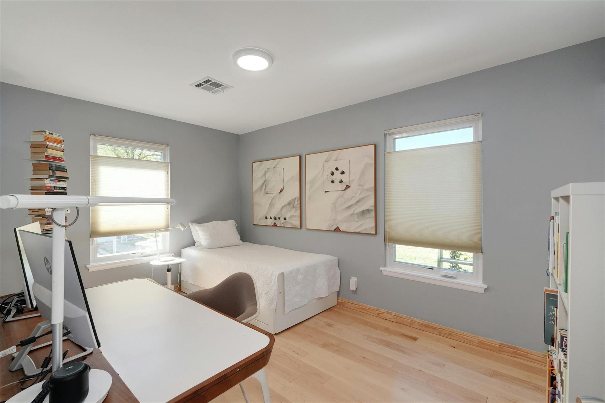 1302 Berkshire Dr Property Photo 22