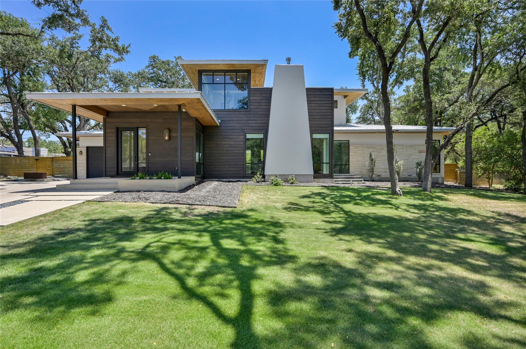 403 Sub Real Estate Listings Main Image