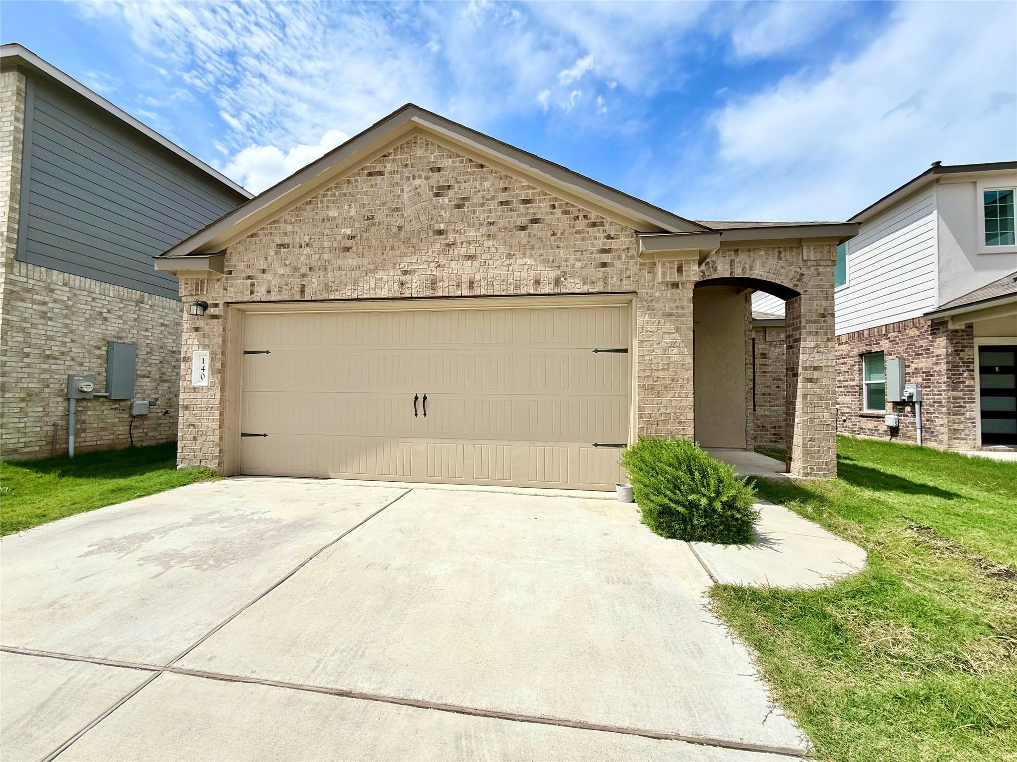 140 Canley Loop Property Photo 2
