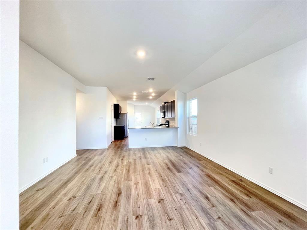 140 Canley Loop Property Photo 4