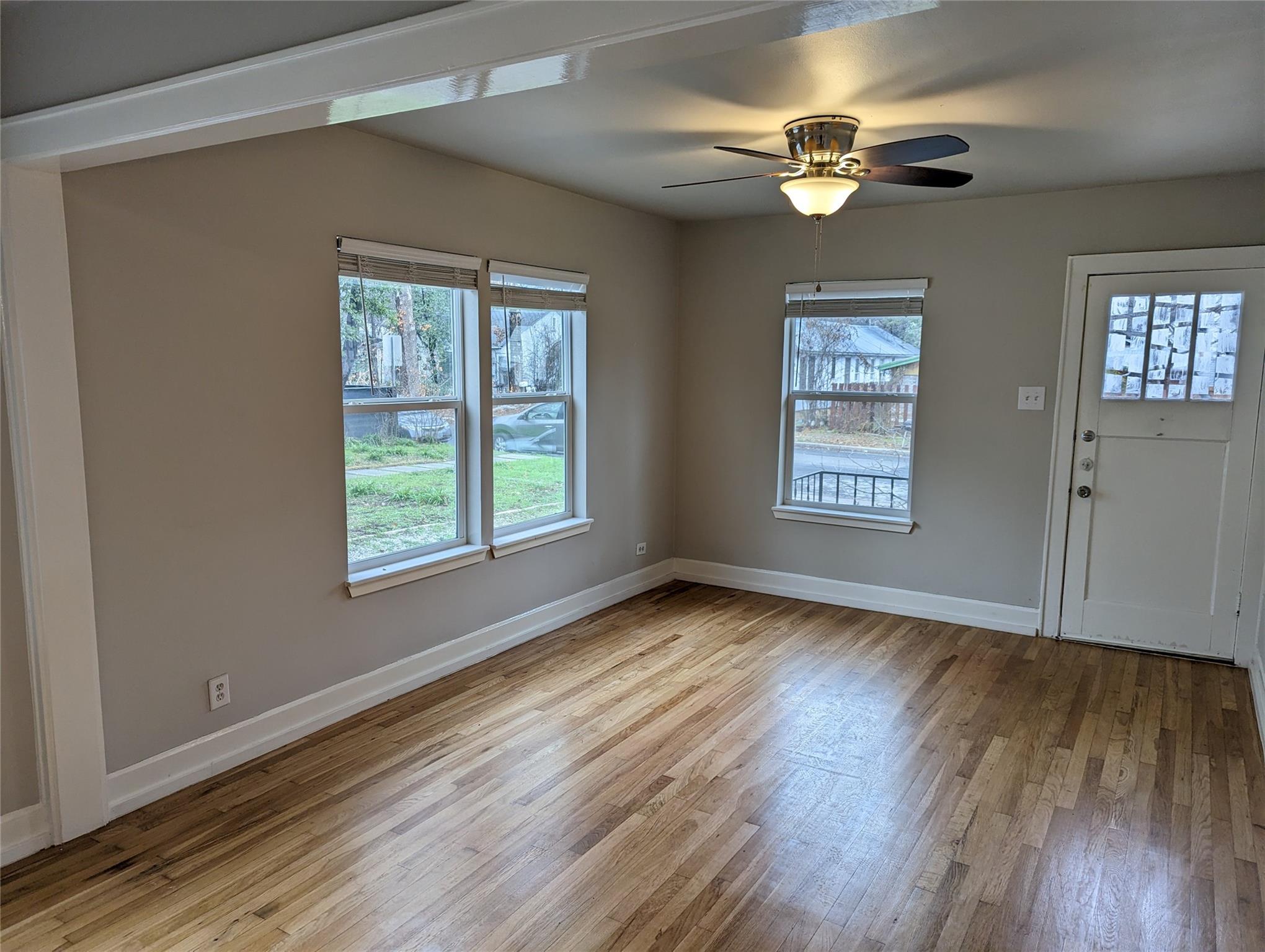 4526 Avenue H Ave Property Photo 5