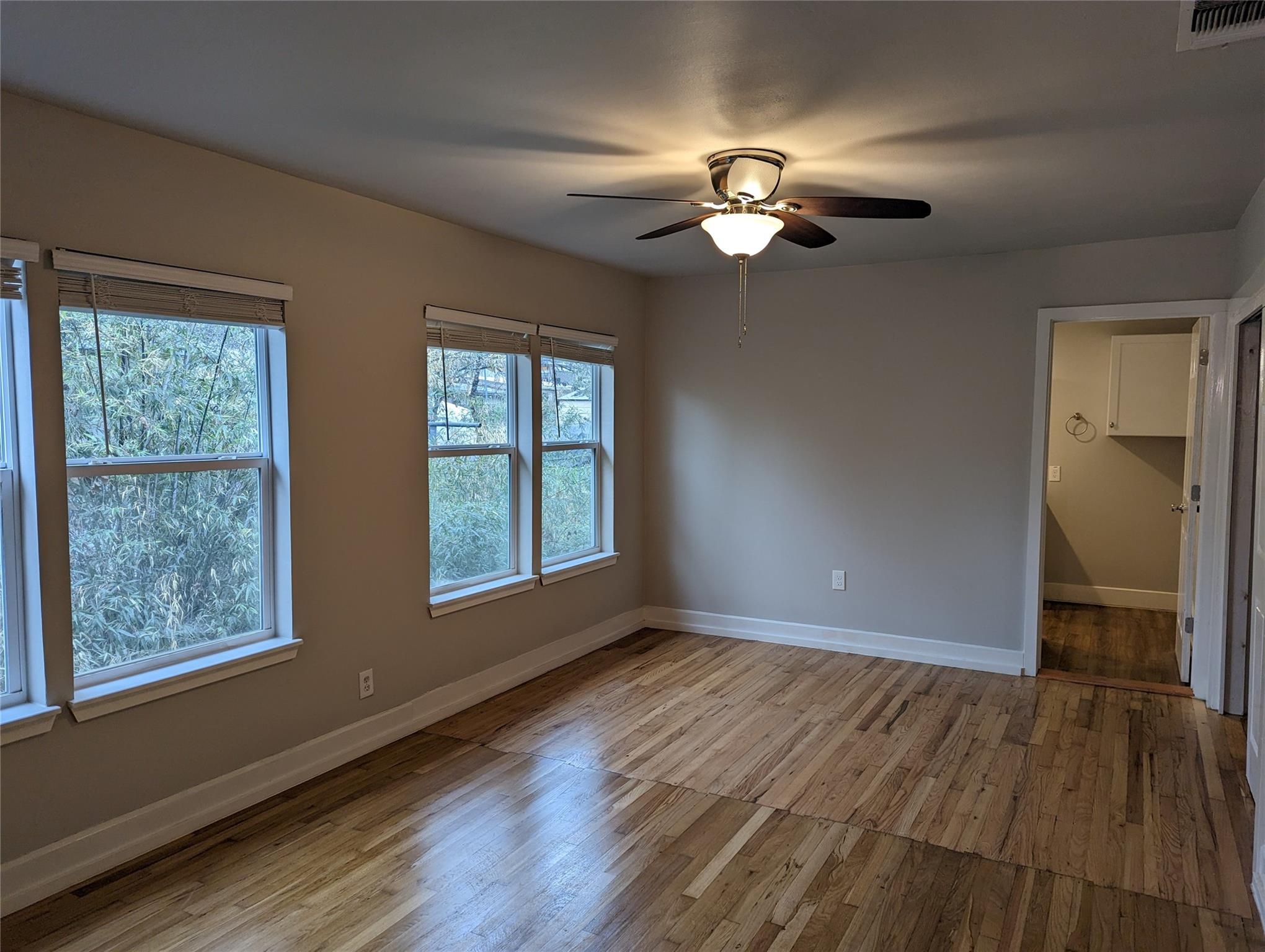 4526 Avenue H Ave Property Photo 10