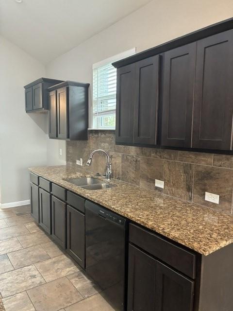 19013 Scoria Dr Property Photo 8