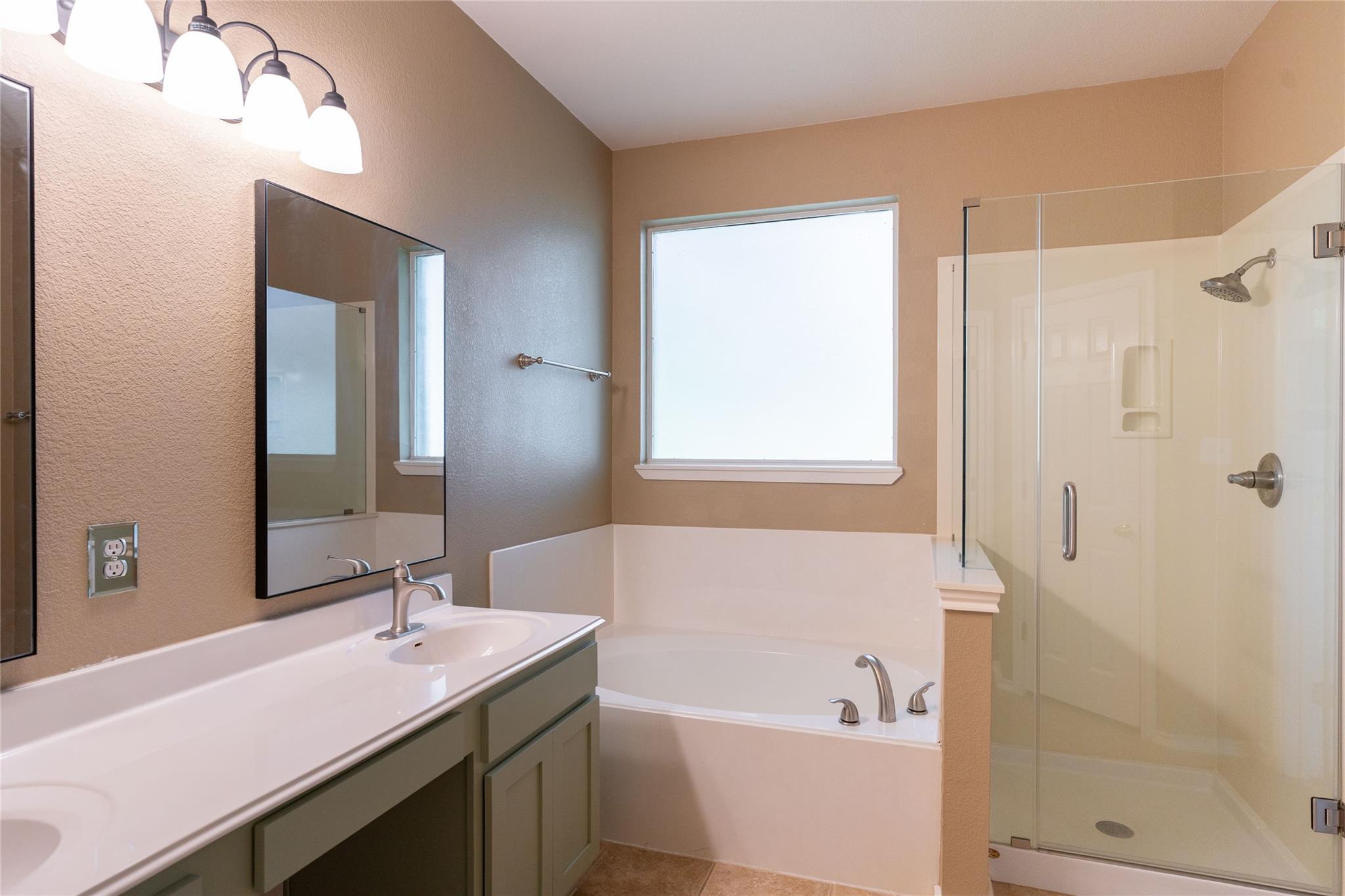 1106 Camden Cv Property Photo 11