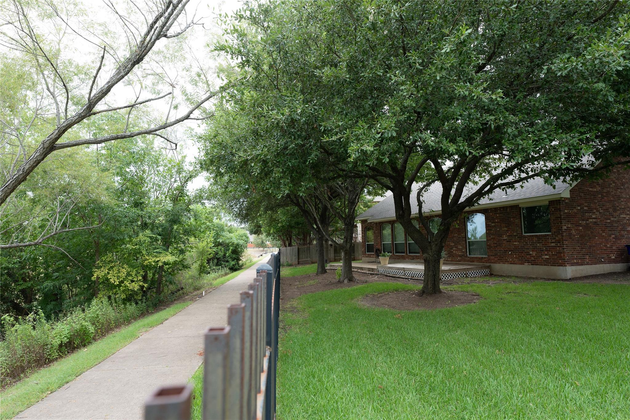 1106 Camden Cv Property Photo 21