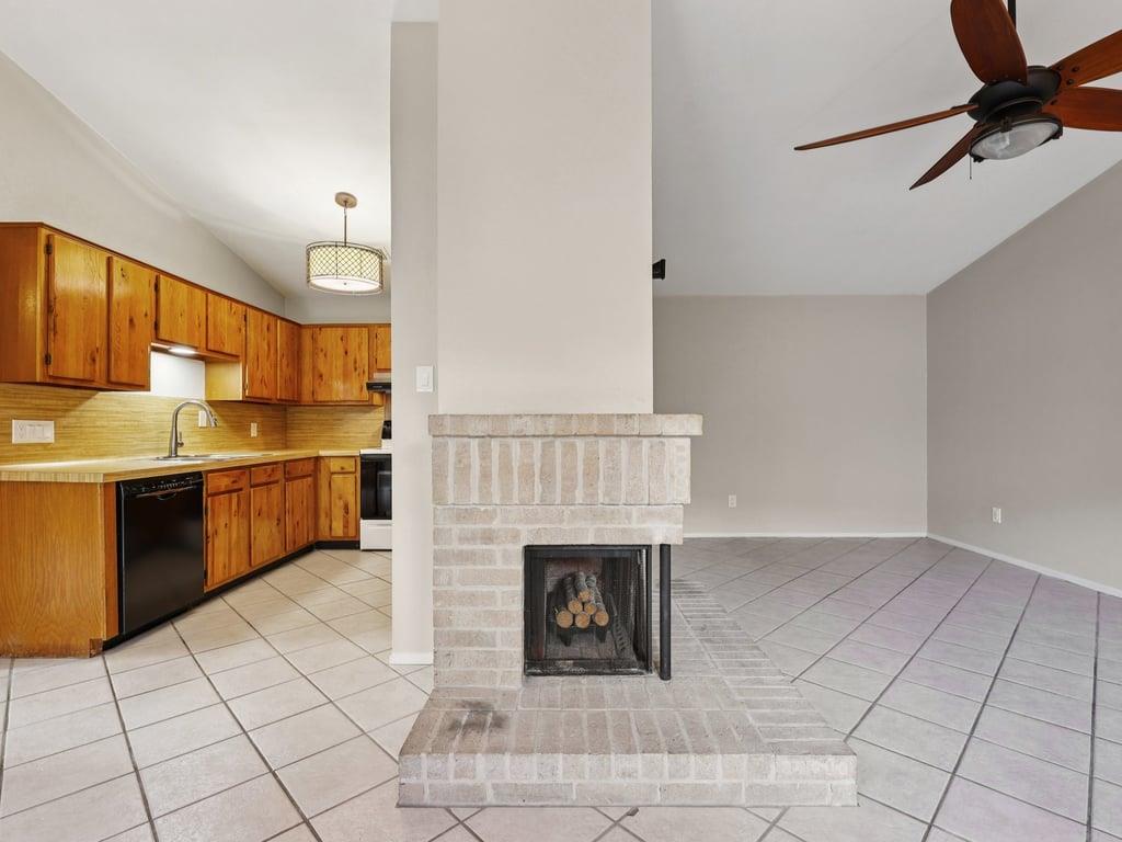 11608 Norwegian Wood Dr Property Photo 8