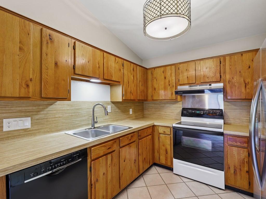 11608 Norwegian Wood Dr Property Photo 15