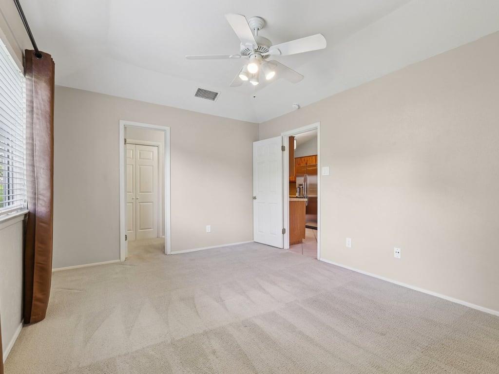 11608 Norwegian Wood Dr Property Photo 22