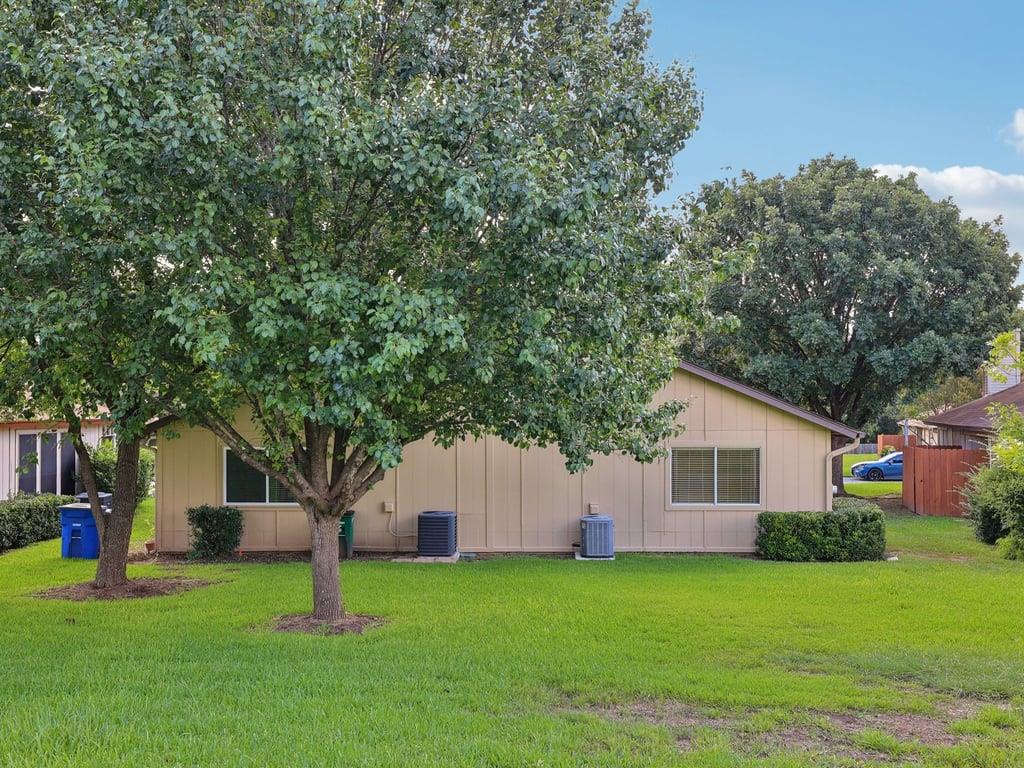 11608 Norwegian Wood Dr Property Photo 36