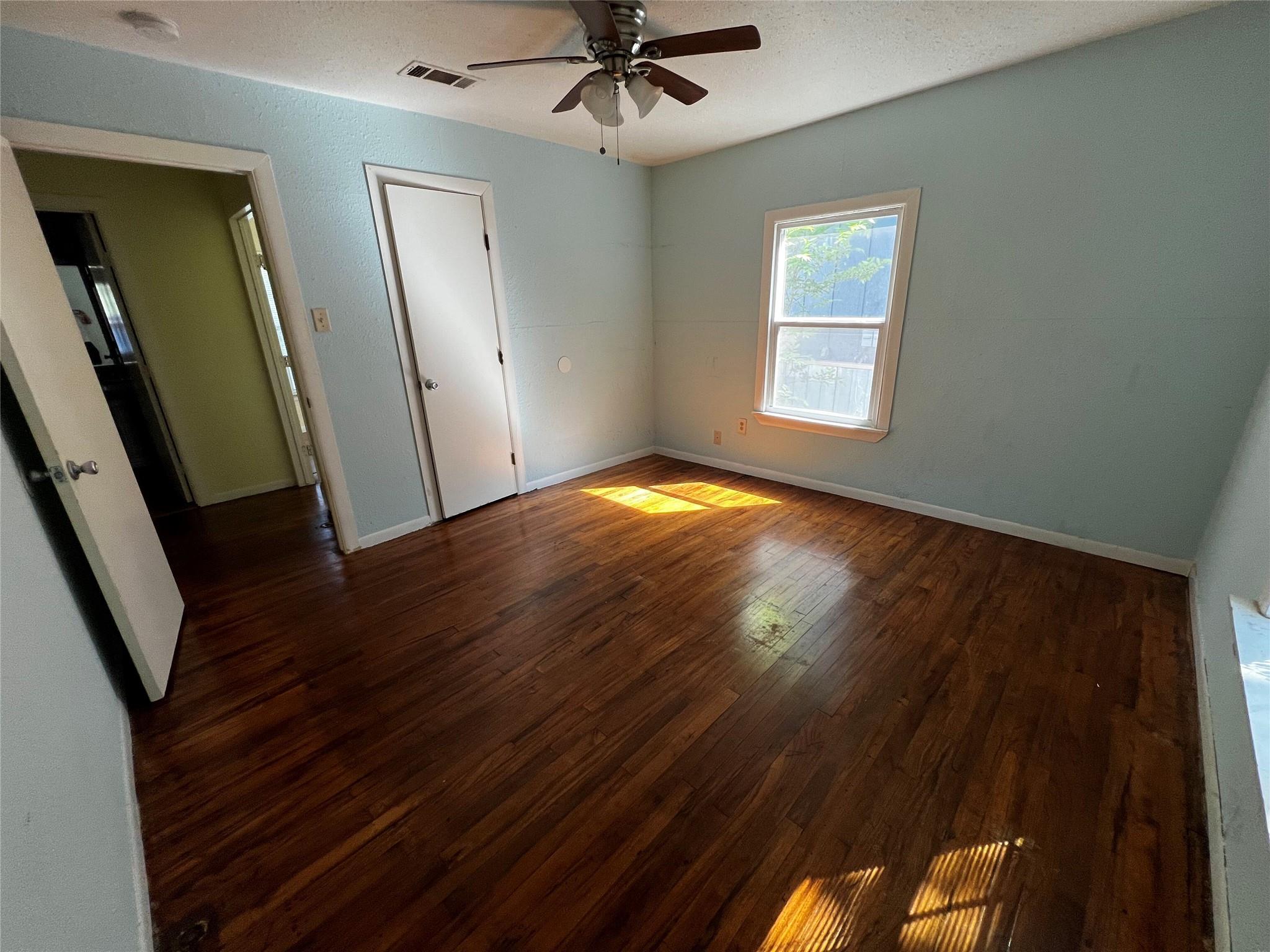 2014 Peoples St Property Photo 8