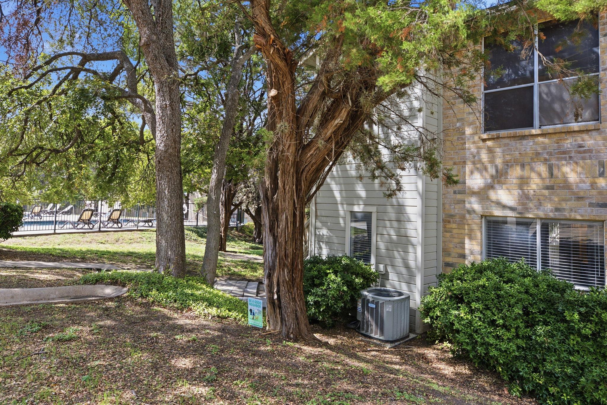 2450 Wickersham Ln #1001 Property Photo 4