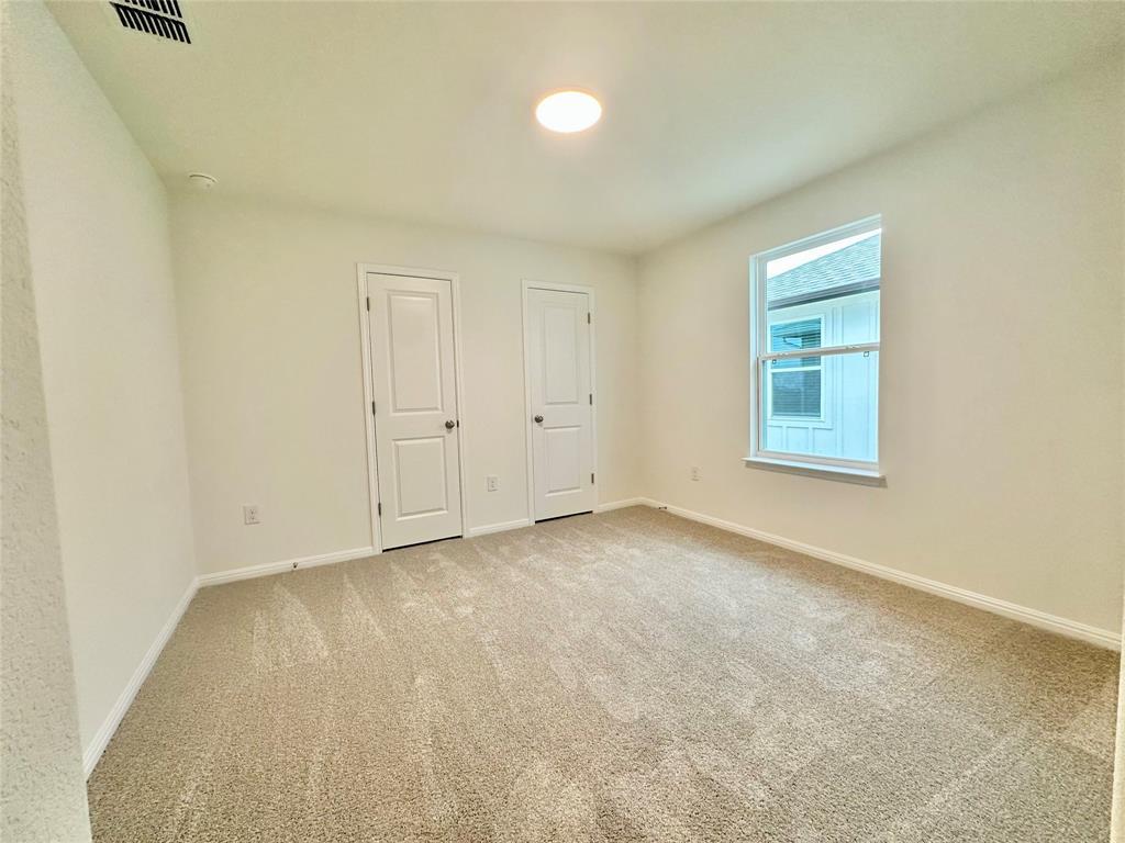 380 Young St Property Photo 17