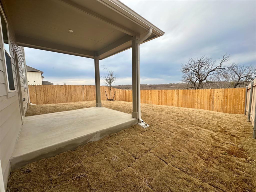 380 Young St Property Photo 23