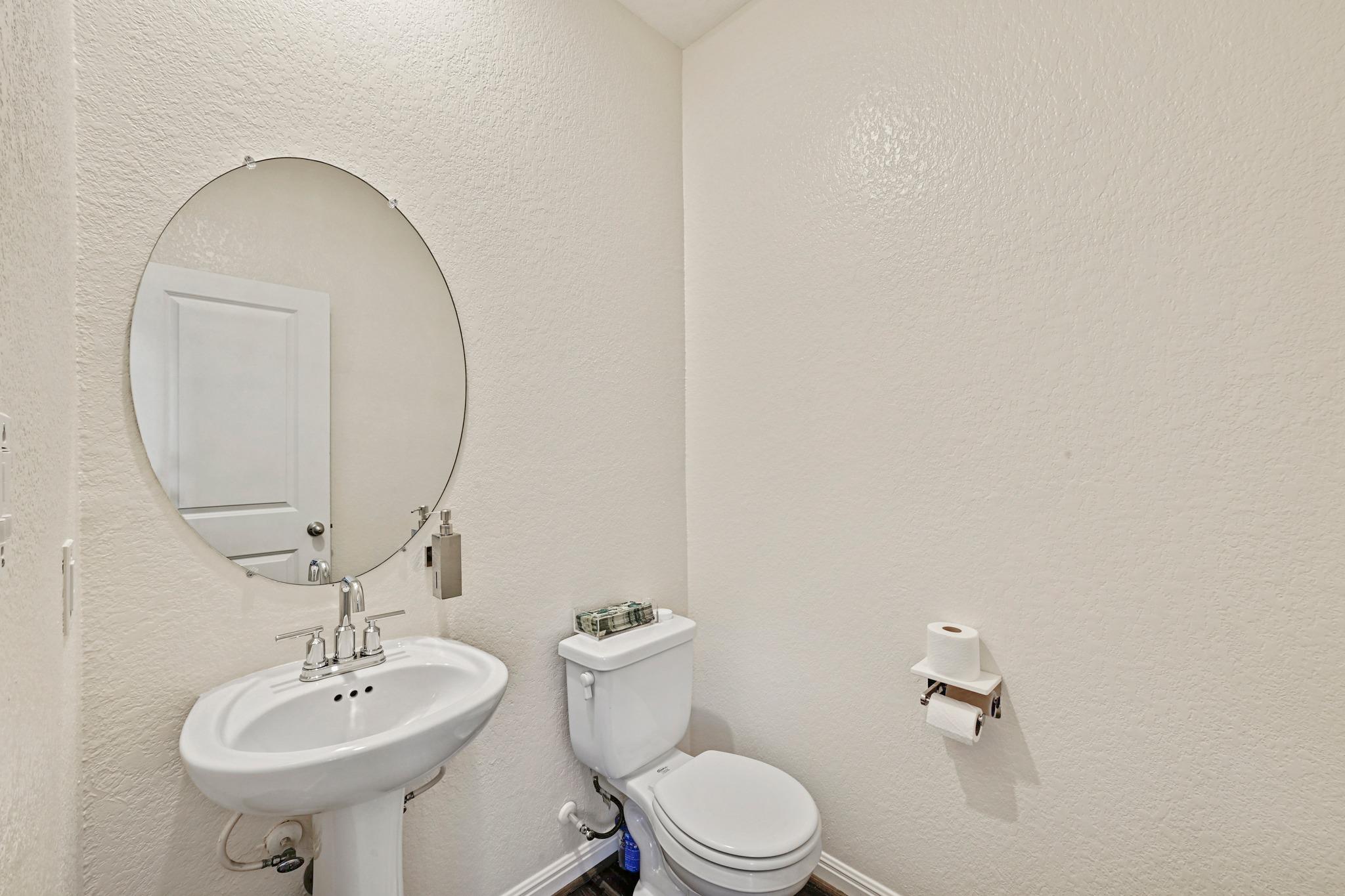 224 Serpens St Property Photo 22