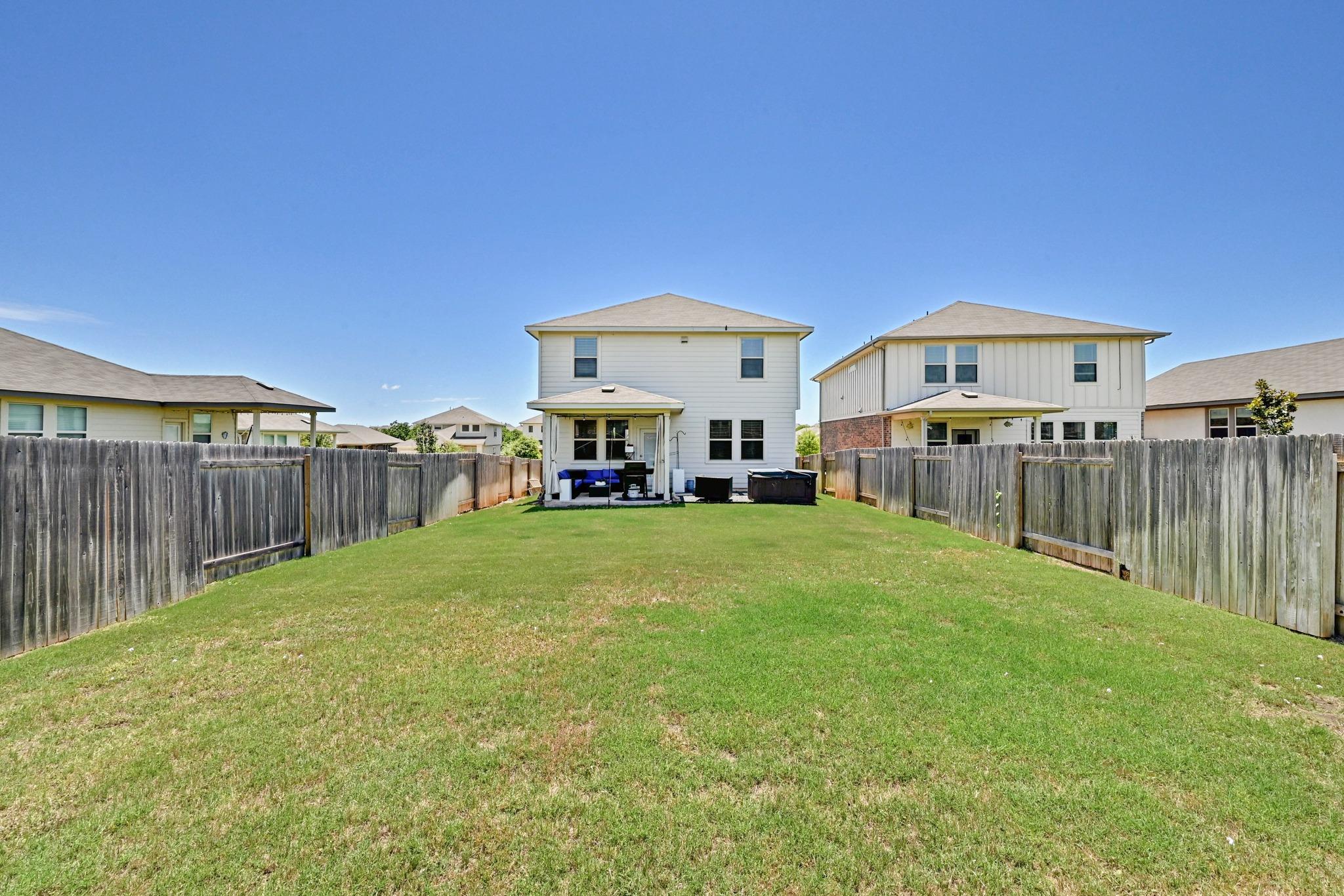 224 Serpens St Property Photo 23